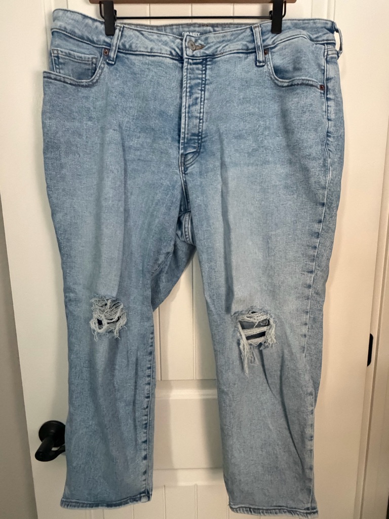 Old Navy Light Wash Straight-Leg Jeans With Knee Rips